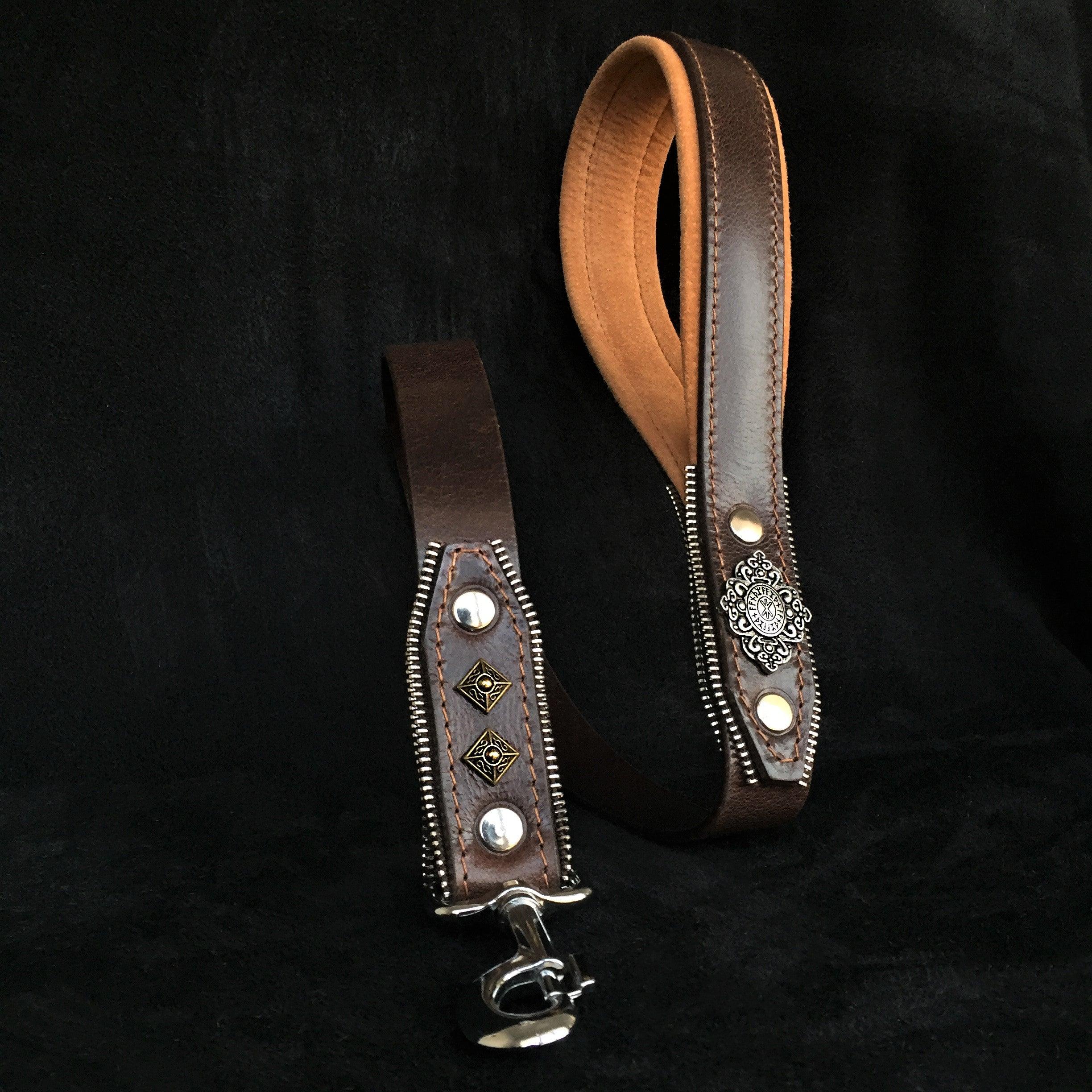 The ''Aztec'' brown leash