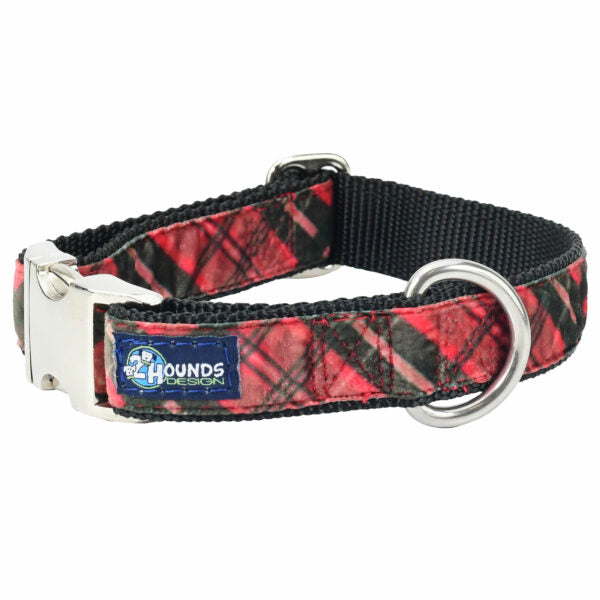 Classic Winter Plaid Velvet Essential Dog Collar