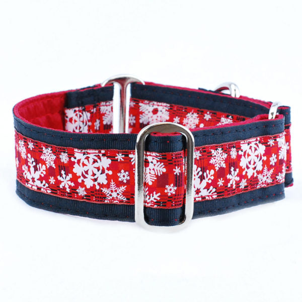 Buffalo Plaid Snowflake – Exclusive Buckle Martingale Dog Collar