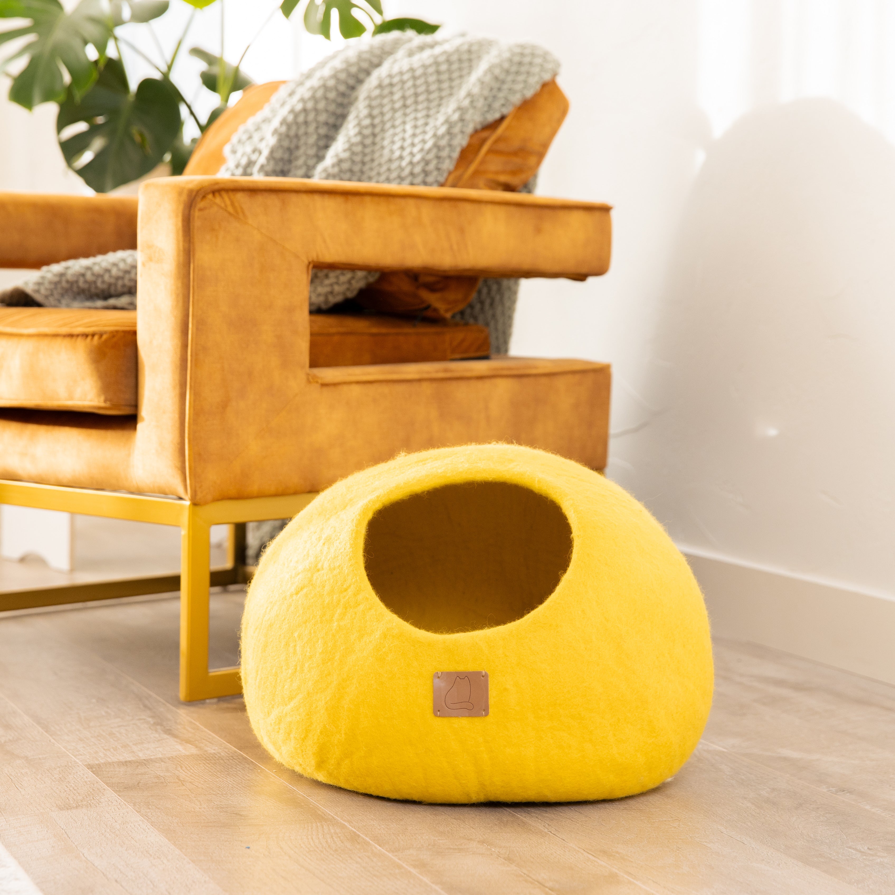 Sunny Yellow | Round Style Cave