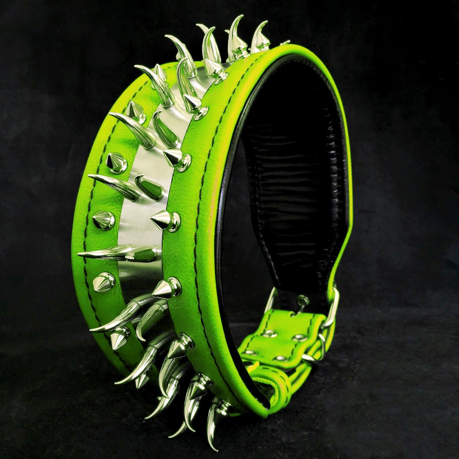 ''Predator'' collar in Green