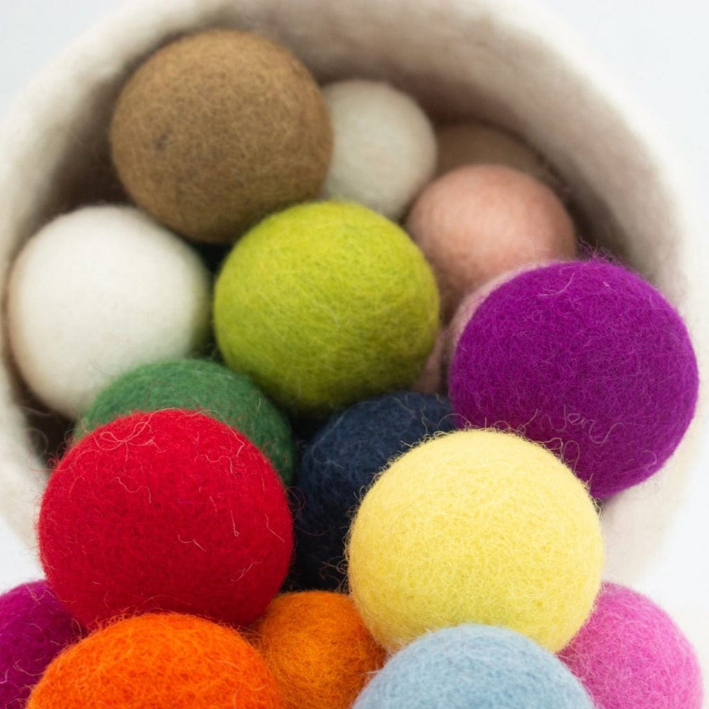 Eco-Friendly Wool Felt Ball Cat Toys -Set of 2